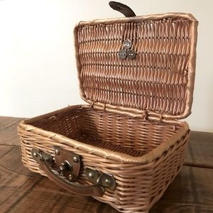 Bali summer basket purse